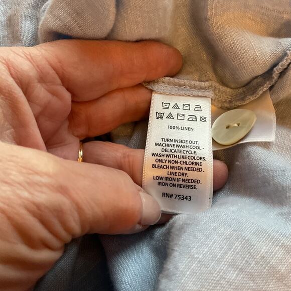 Tahari 100% Linen Blue 3/4 Sleeve V Neck Side Button Detail Loose Blouse Plus 1X - Picture 5 of 6